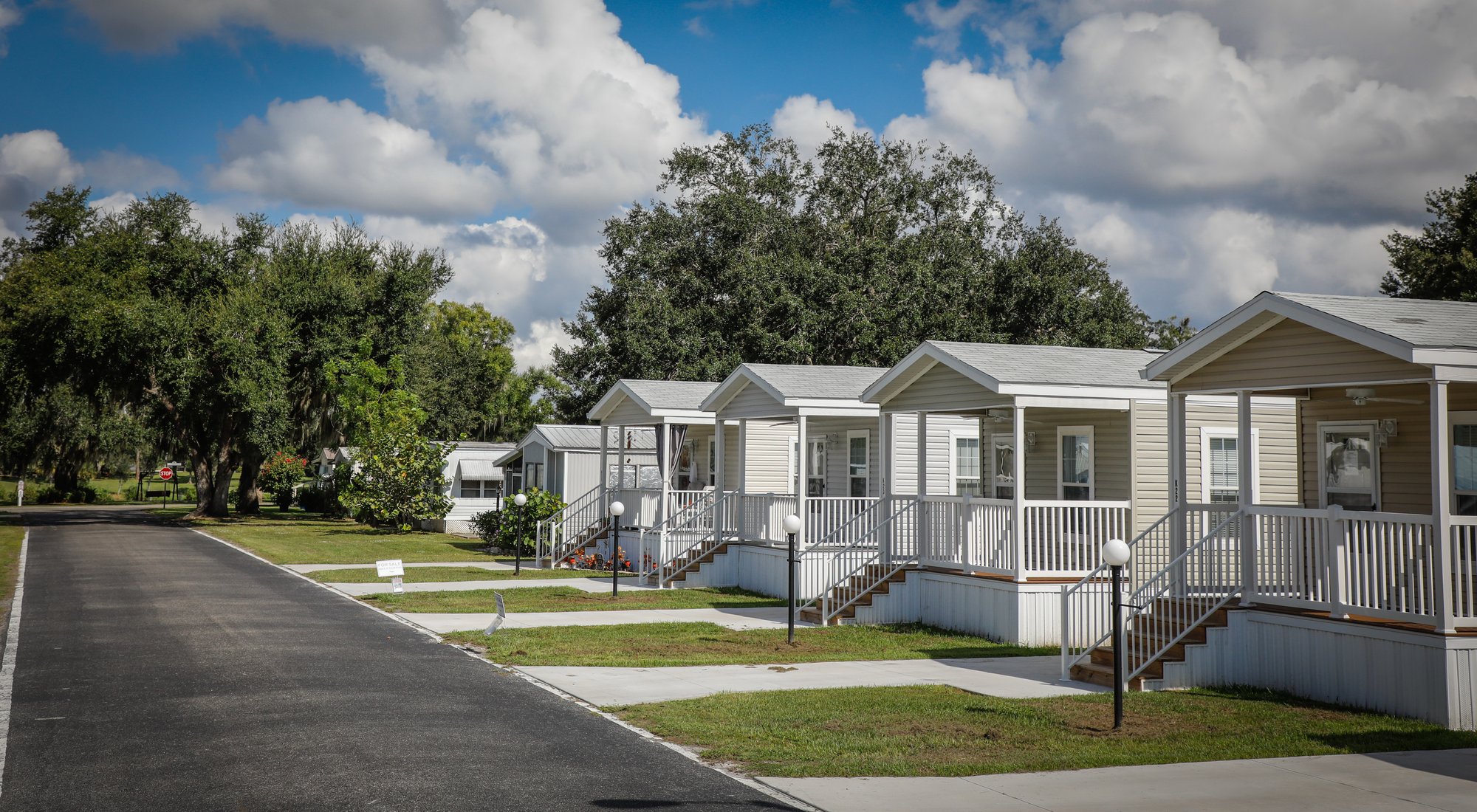 Roots' Quality Manufactured Homes with Modern Amenities